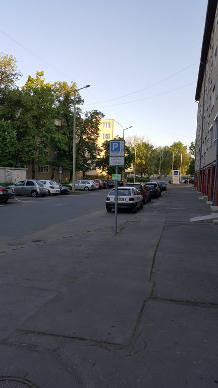 Aquarius Apartman Szegedin Exterior foto