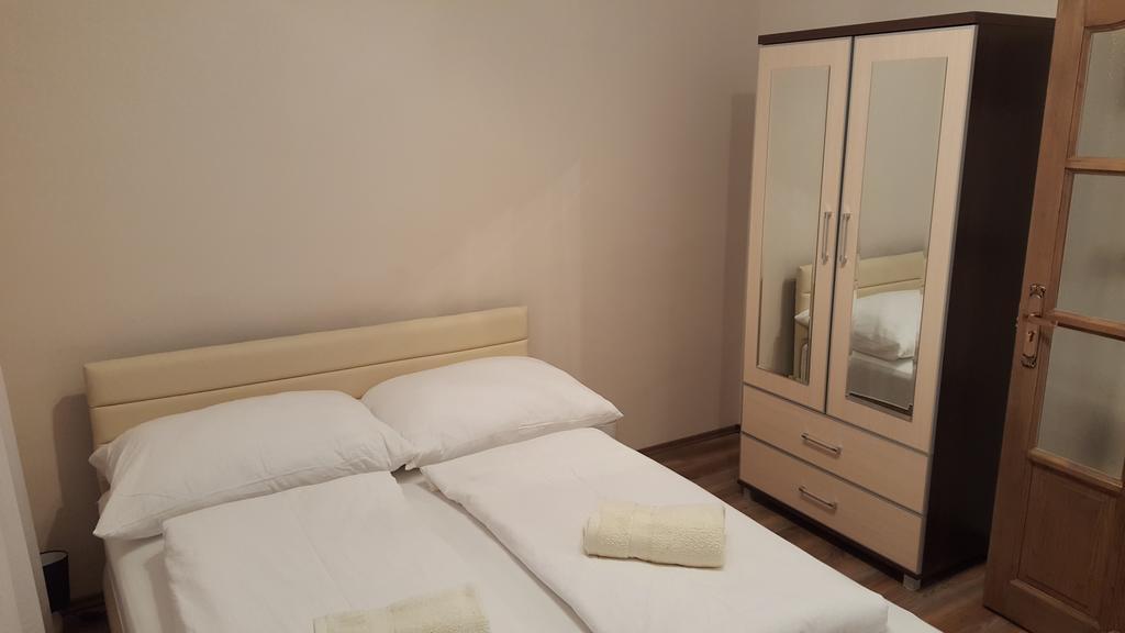 Aquarius Apartman Szegedin Exterior foto