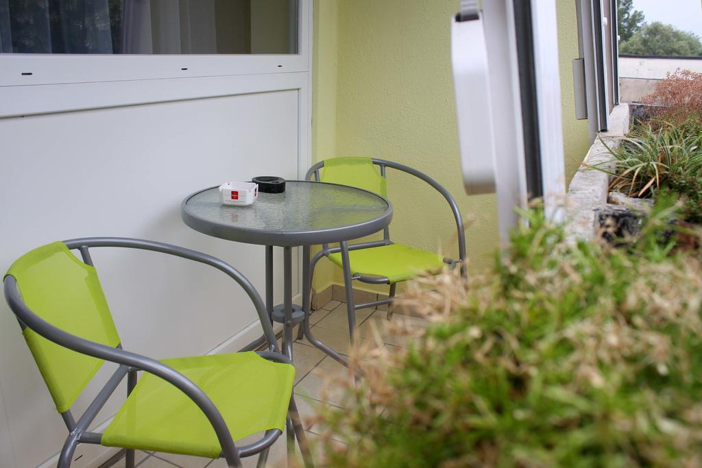 Aquarius Apartman Szegedin Exterior foto